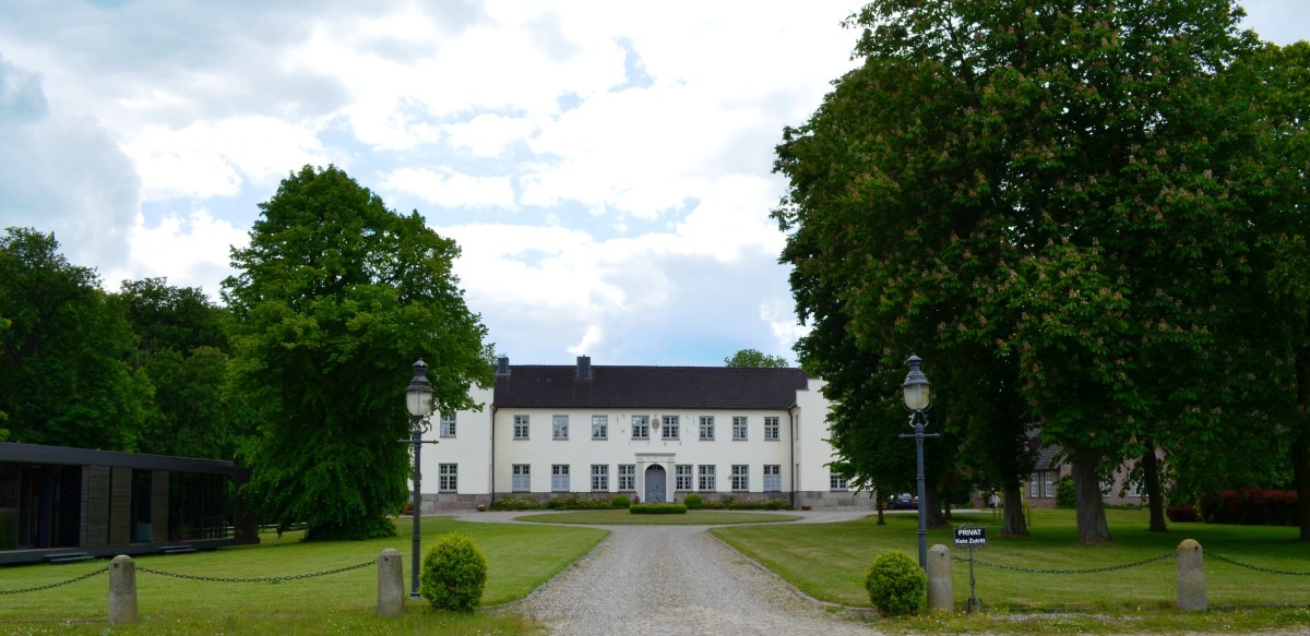 Herrenhaus-Gut-Siggen-1200x583